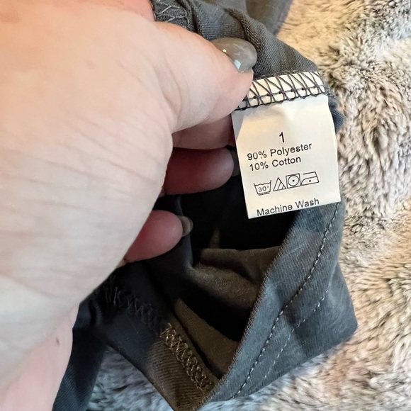 New Mens Lightweight Polyester Dark Grey Hooded Sweatshirt Short Sleeves - Picture 5 of 7